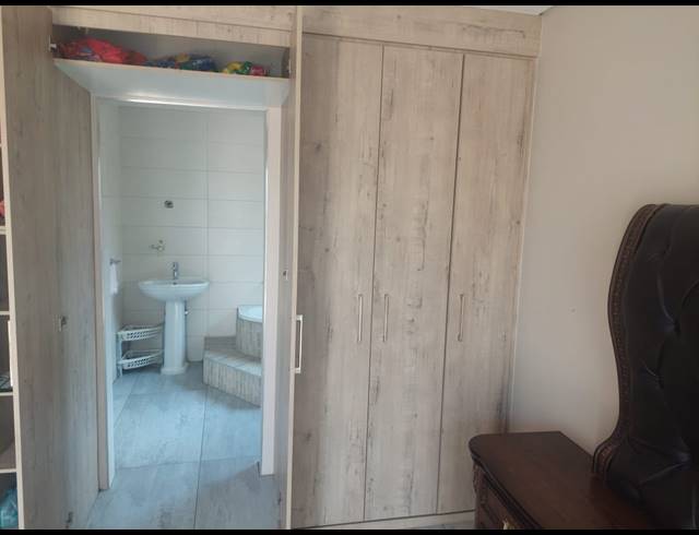 4 BEDROOM HOUSE FOR SALE IN WALDRIFT